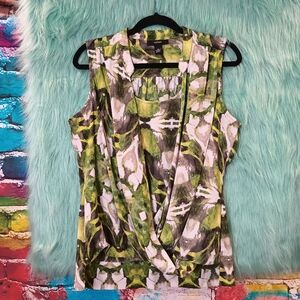 Alfani Green and White Sleeveless Layered Crossover Top Size 10